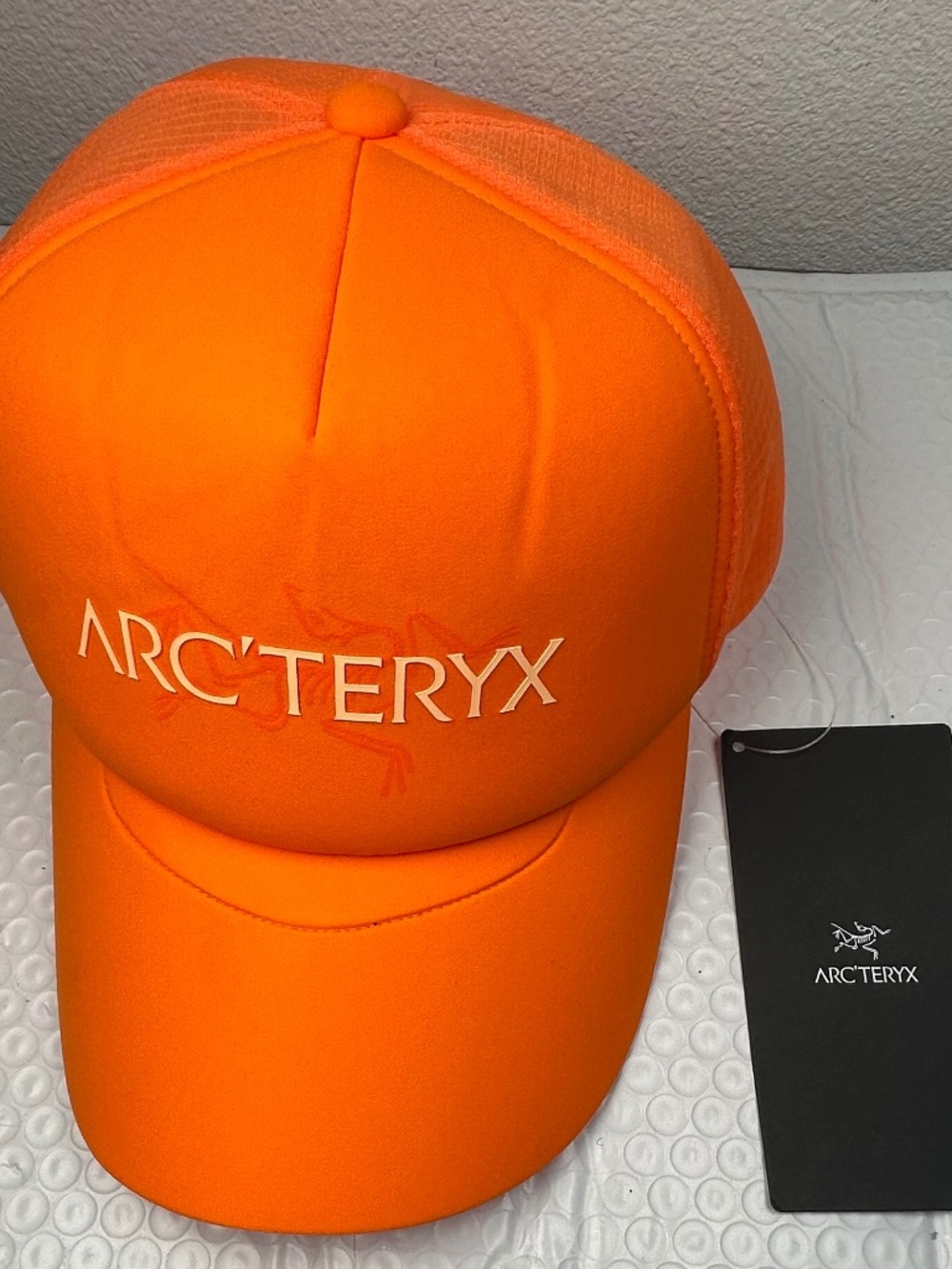 Arc'teryx Bird Word Trucker Hat Orange Verve Luminary Snapback Cap NWD